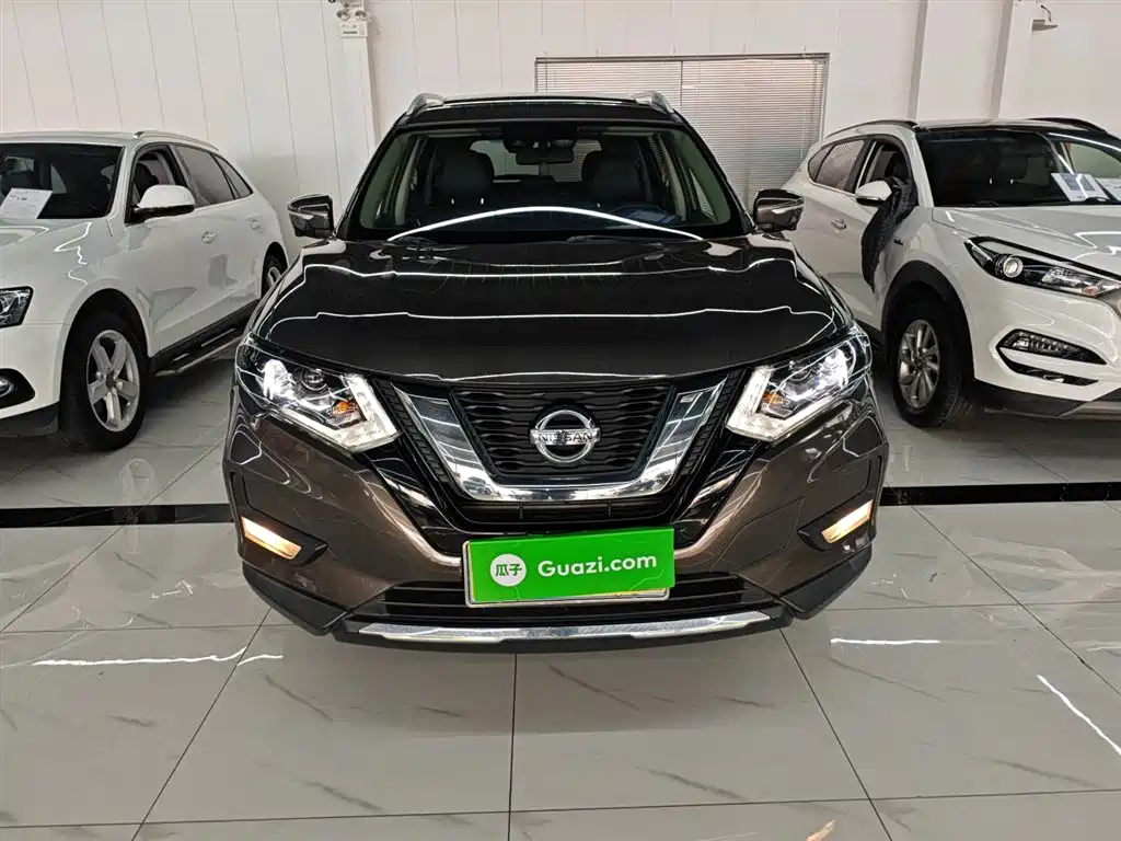 X-Trail 2.0 L CVT 2 WD XL Premium Premium Commemorative