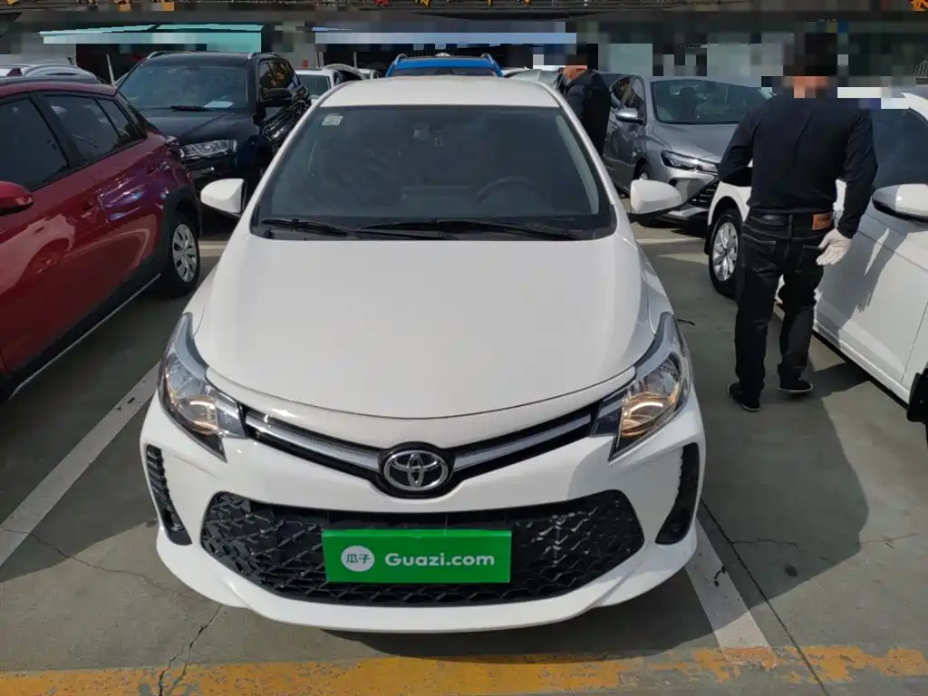 Vios FS 1.5 L CVT Sharp Speed