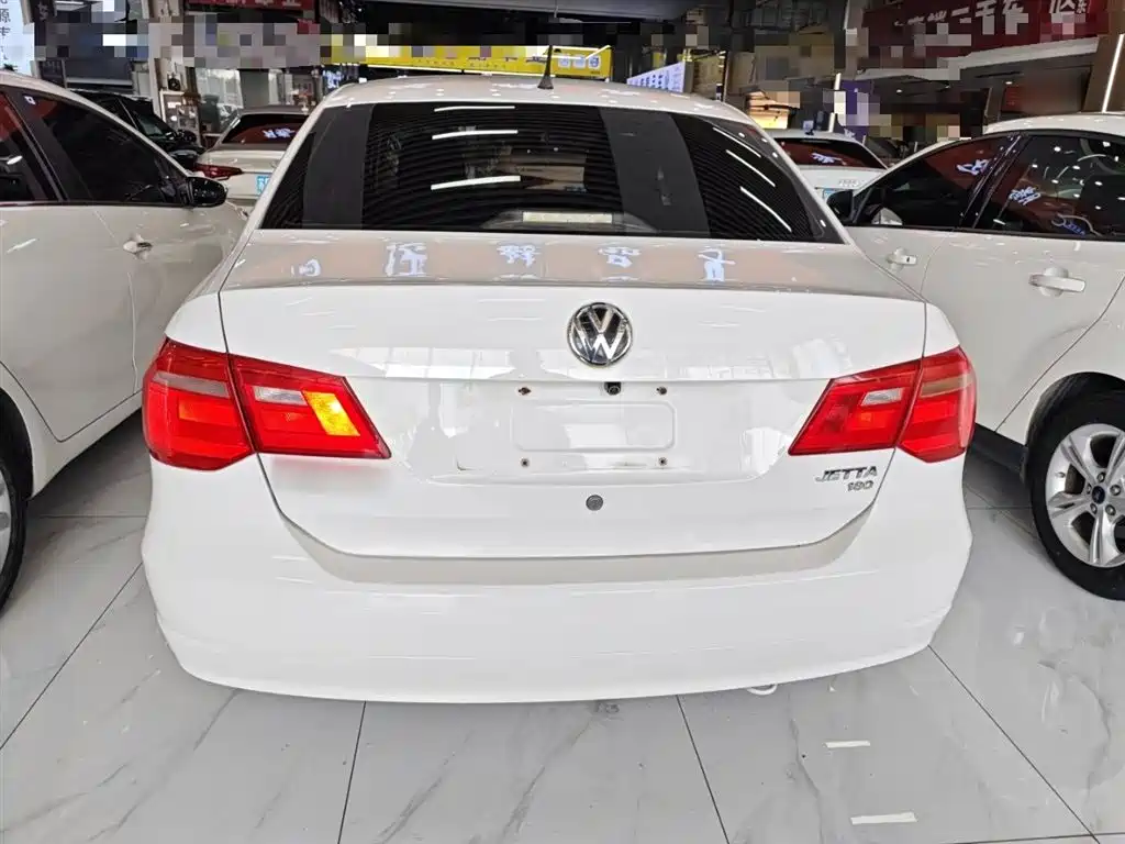 Jetta 1.6 L Auto Fashion