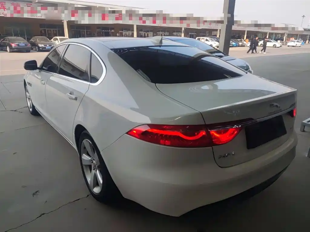 Jaguar XFL XFL 2.0 T 200 PS Elite