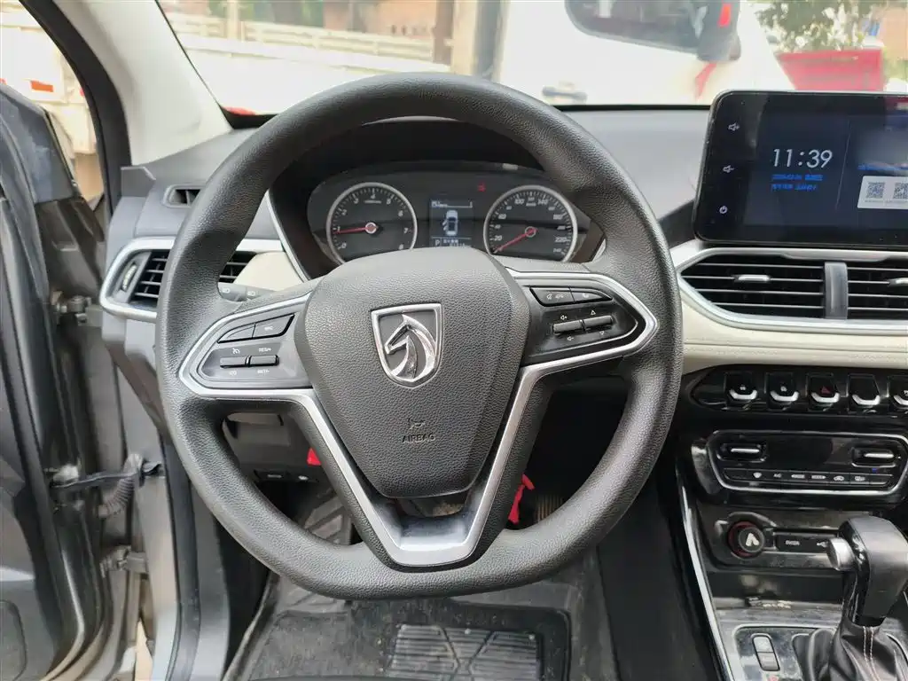 Baojun 530 1.5 T CVT Luxury 7-seat CN-V