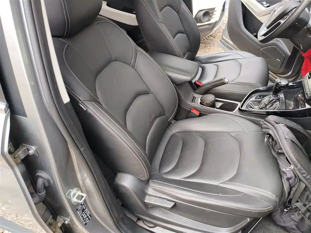 Baojun 530 1.5 T CVT Luxury 7-seat CN-V