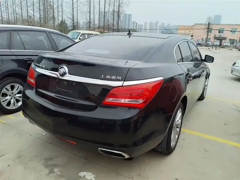 Buick LaCrosse 2.0 T SIDI Tech