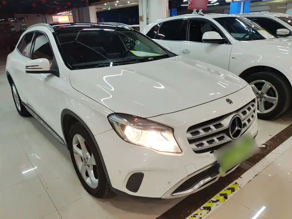 Mercedes-Benz GLA GLA 200 Dynamic
