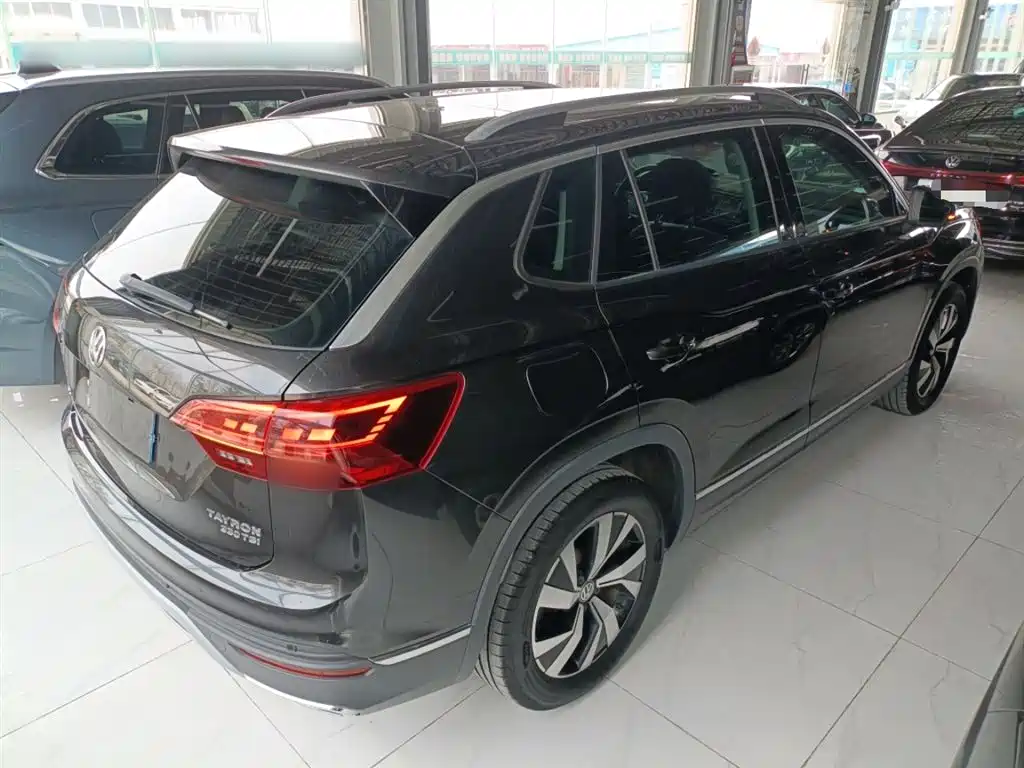 Tayron 330 TSI 2 WD Luxury CN-VI