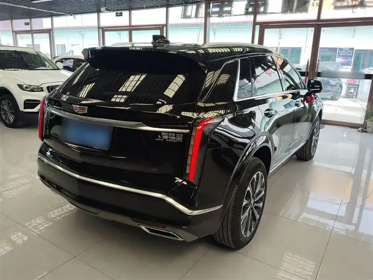 Cadillac XT5 2.0 T Metropolis