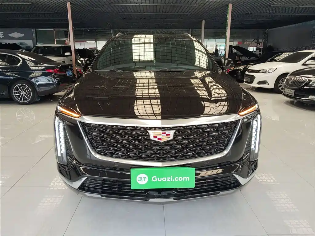 Cadillac XT5 2.0 T Metropolis