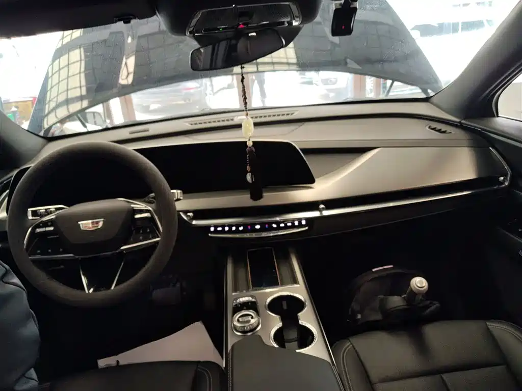 Cadillac XT5 2.0 T Metropolis
