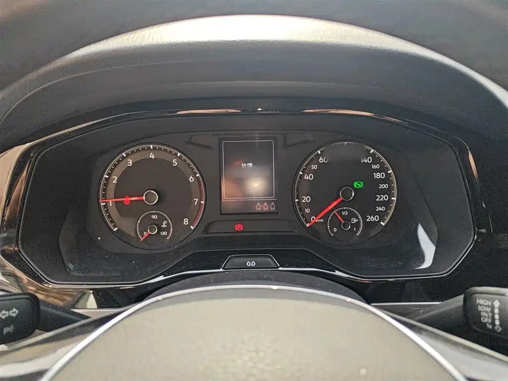 Bora 1.5 L Auto Elite Connected