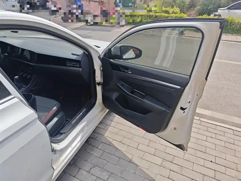 Volkswagen Bora 1.5 L Auto Elite Connected