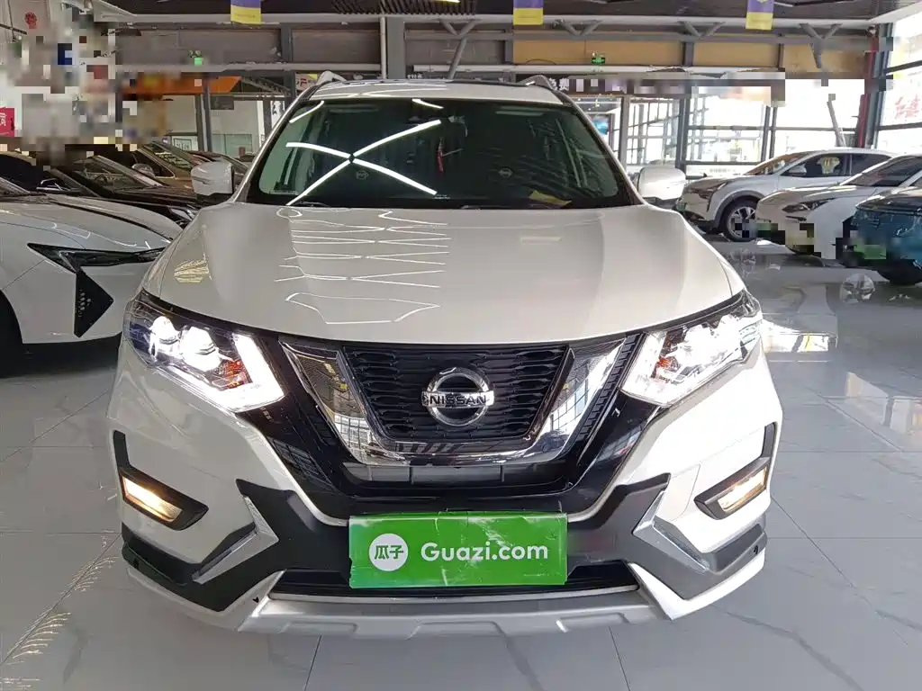 X-Trail 2.0 L CVT 2 WD XL Premium Premium Commemorative