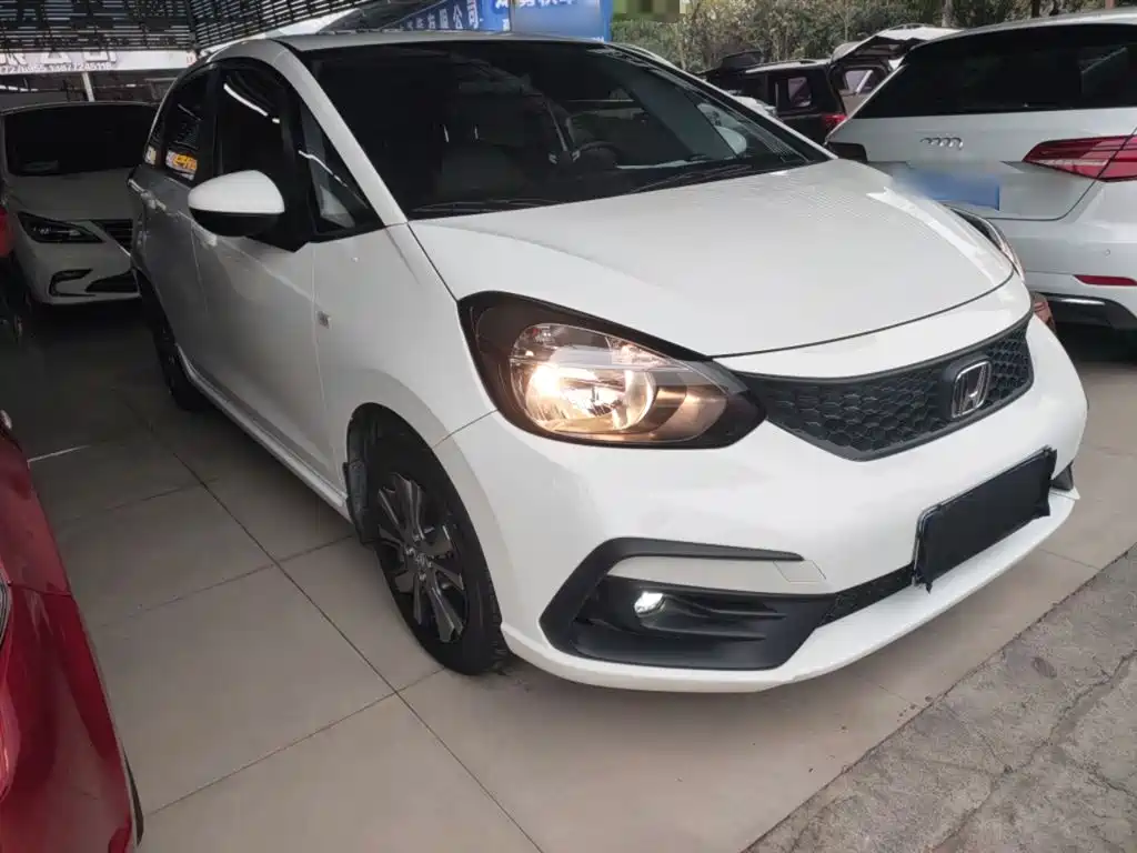 Fit 1.5 L CVT Trend Sport