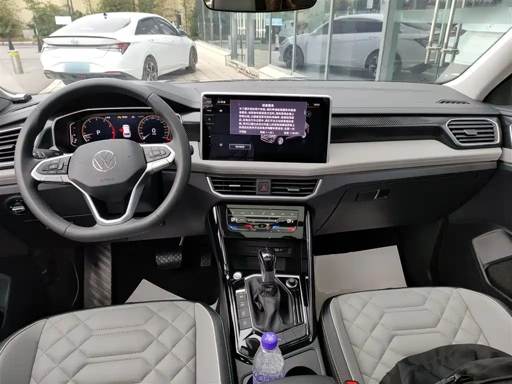 Tayron 300 TSI 2 WD Luxury Plus Advanced