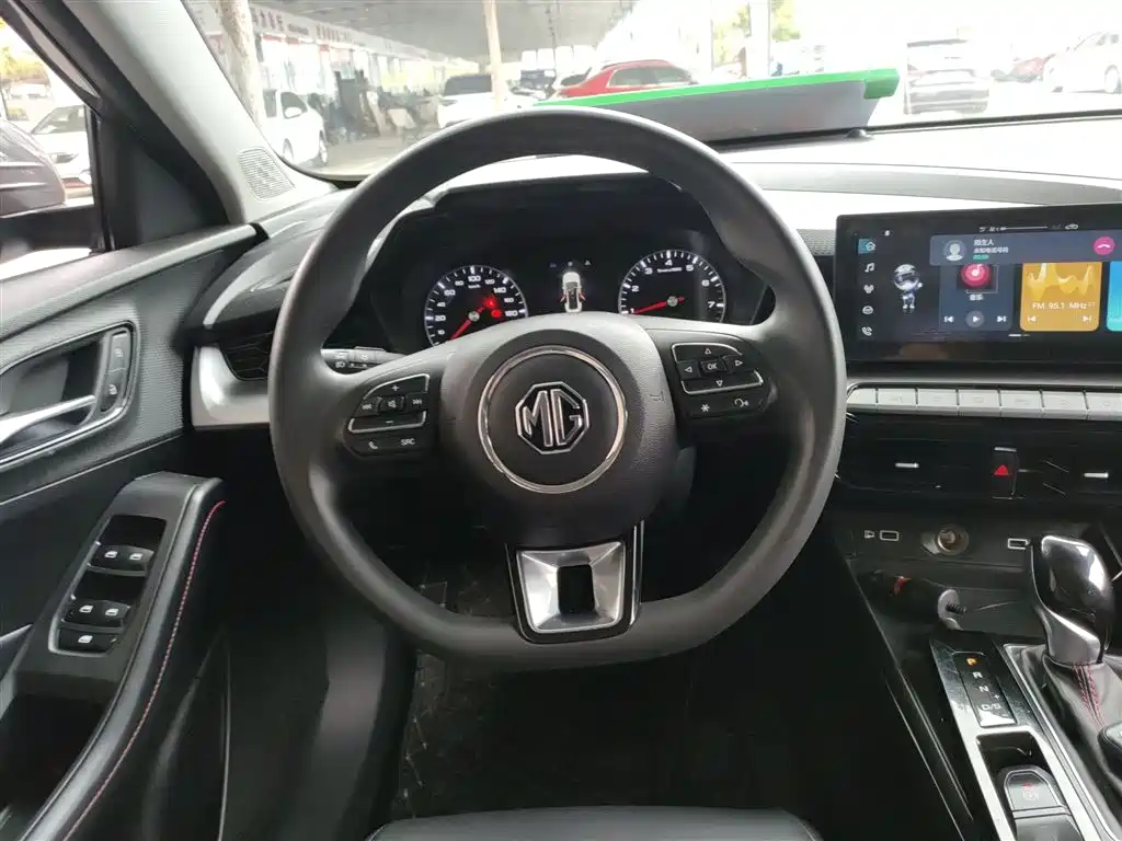 MG5 Facelift 180 DVVT CVT Youth Luxury