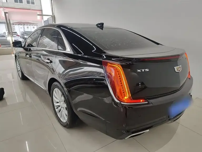 Cadillac XTS 28 T Tech