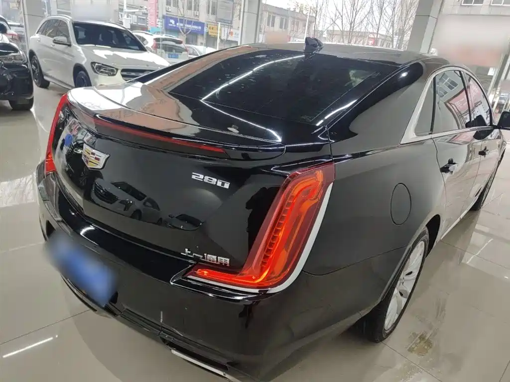 Cadillac XTS 28 T Tech