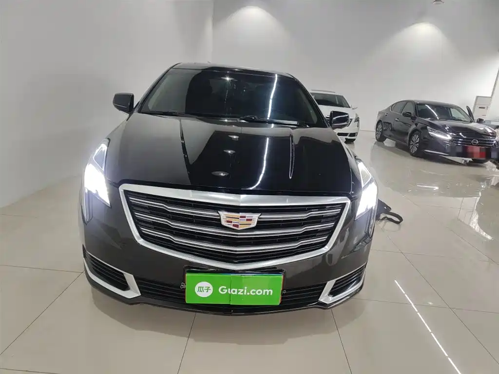 Cadillac XTS 28 T Tech
