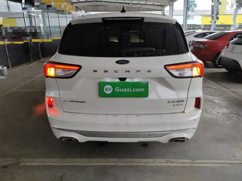 Escape EcoBoost 245 2 WD Smart Home Enjoyment
