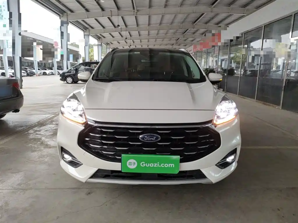 Escape EcoBoost 245 2 WD Smart Home Enjoyment