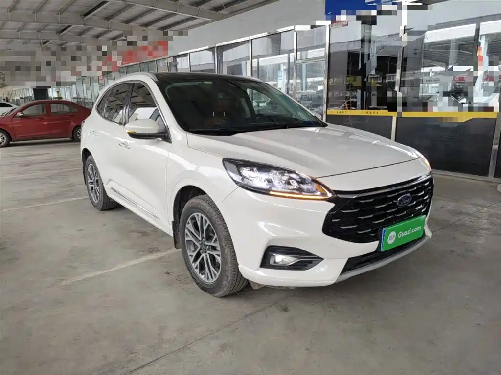 Escape EcoBoost 245 2 WD Smart Home Enjoyment