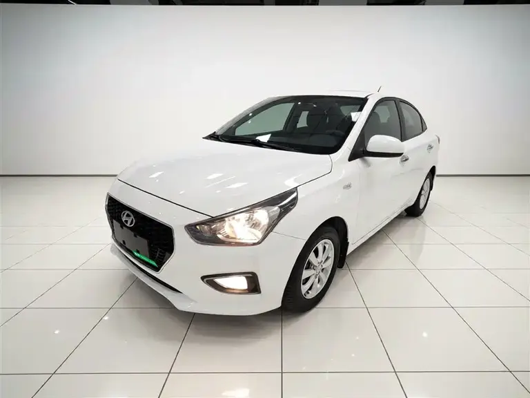 Hyundai Accent 1.4 L Auto Leap Enjoyment CN-V