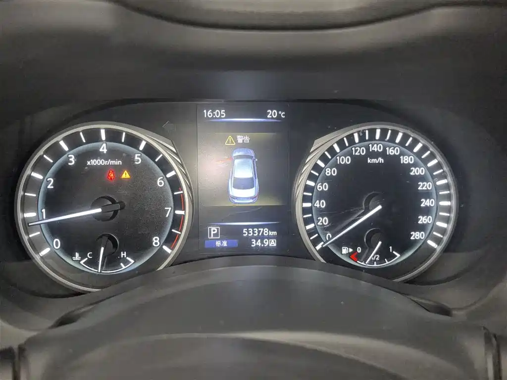 Infiniti Q50 L 2.0 T Comfort CN-VI