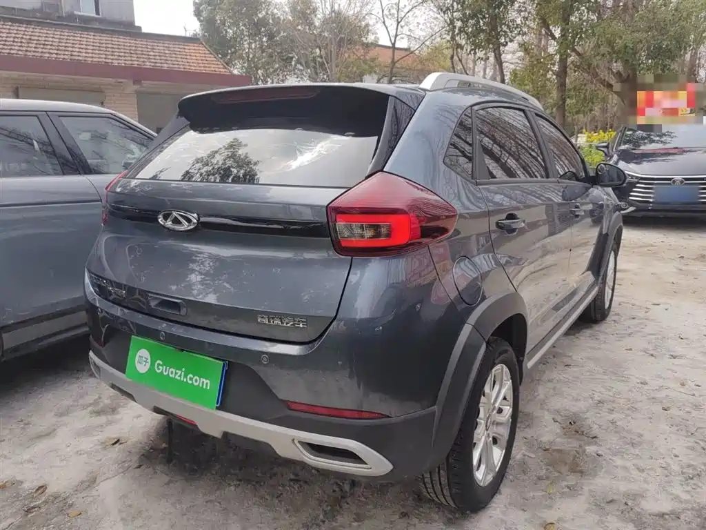 Tiggo 3 x 瑞虎3 x 2021款 PLUS 1.5 L CVT痛快红枣版II型