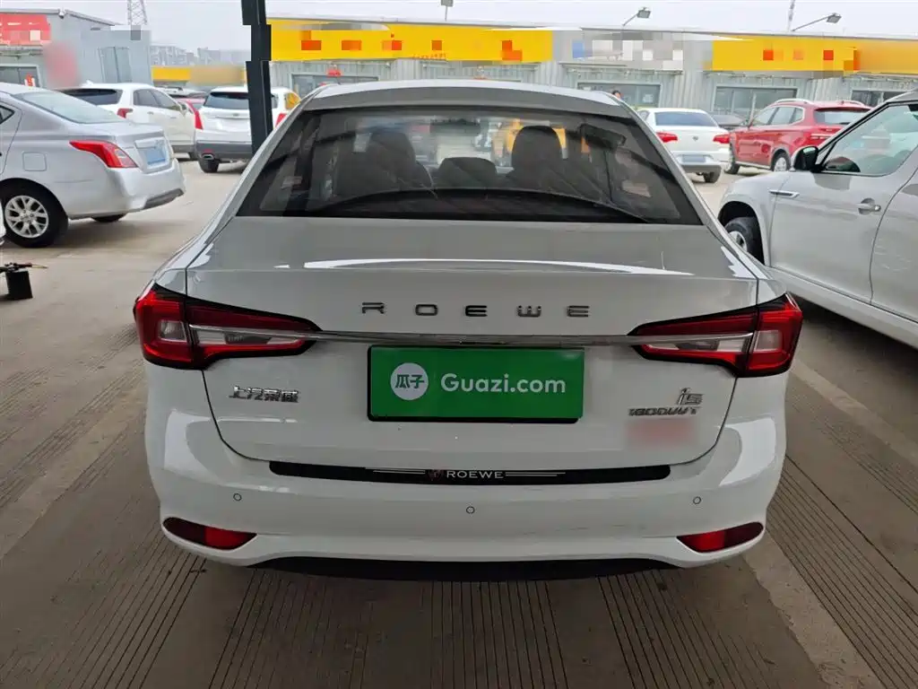 Roewe i5 1.5 L Auto 4 G Connected Leading Luxury
