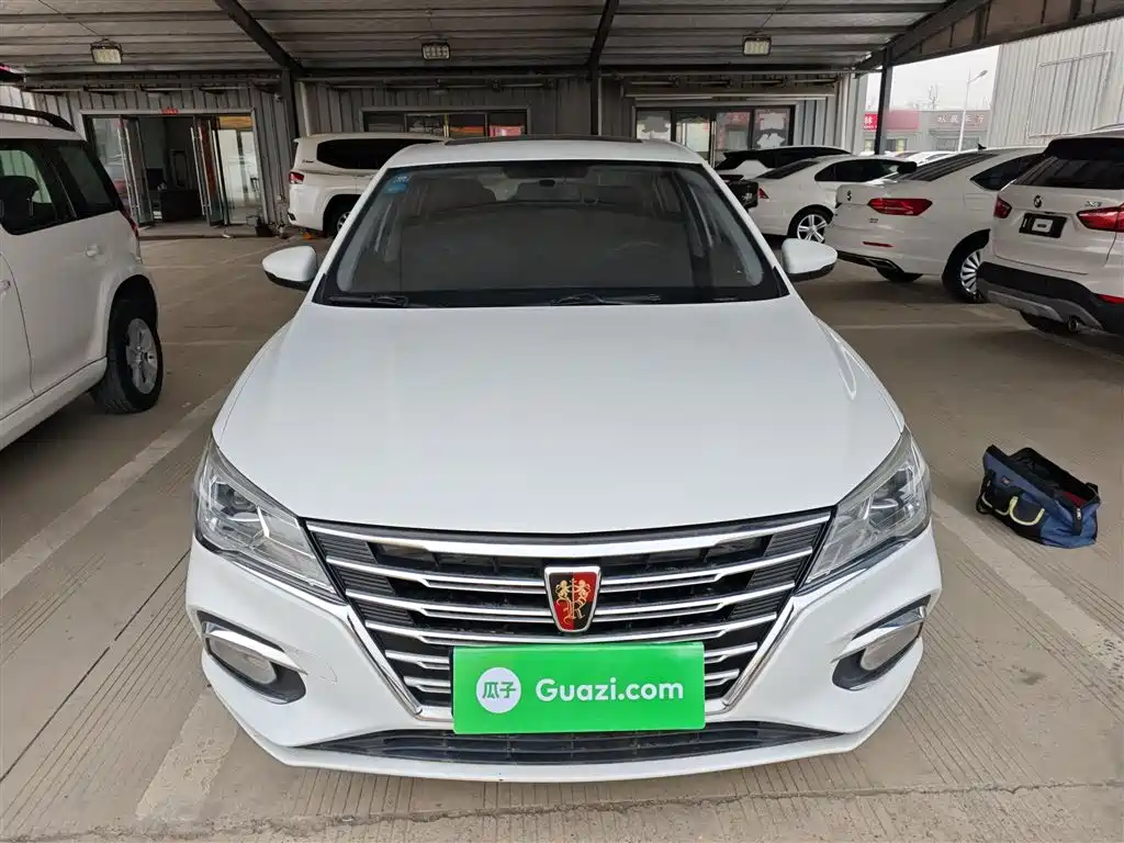 Roewe i5 1.5 L Auto 4 G Connected Leading Luxury