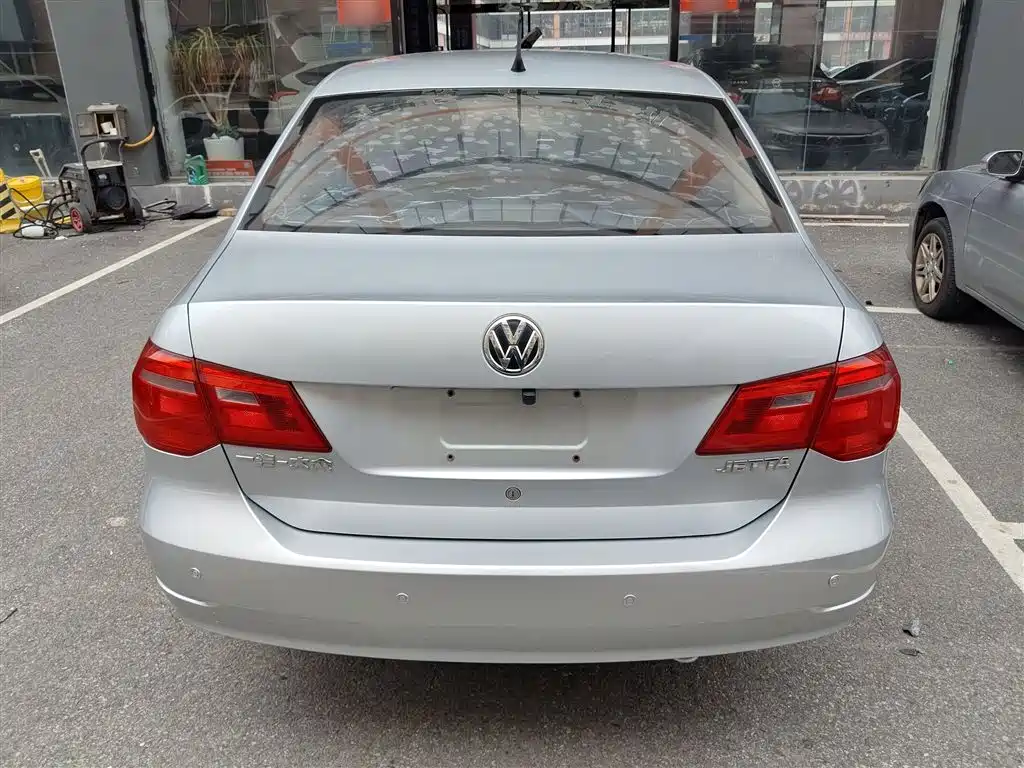 Jetta 1.6 L Auto Fashion