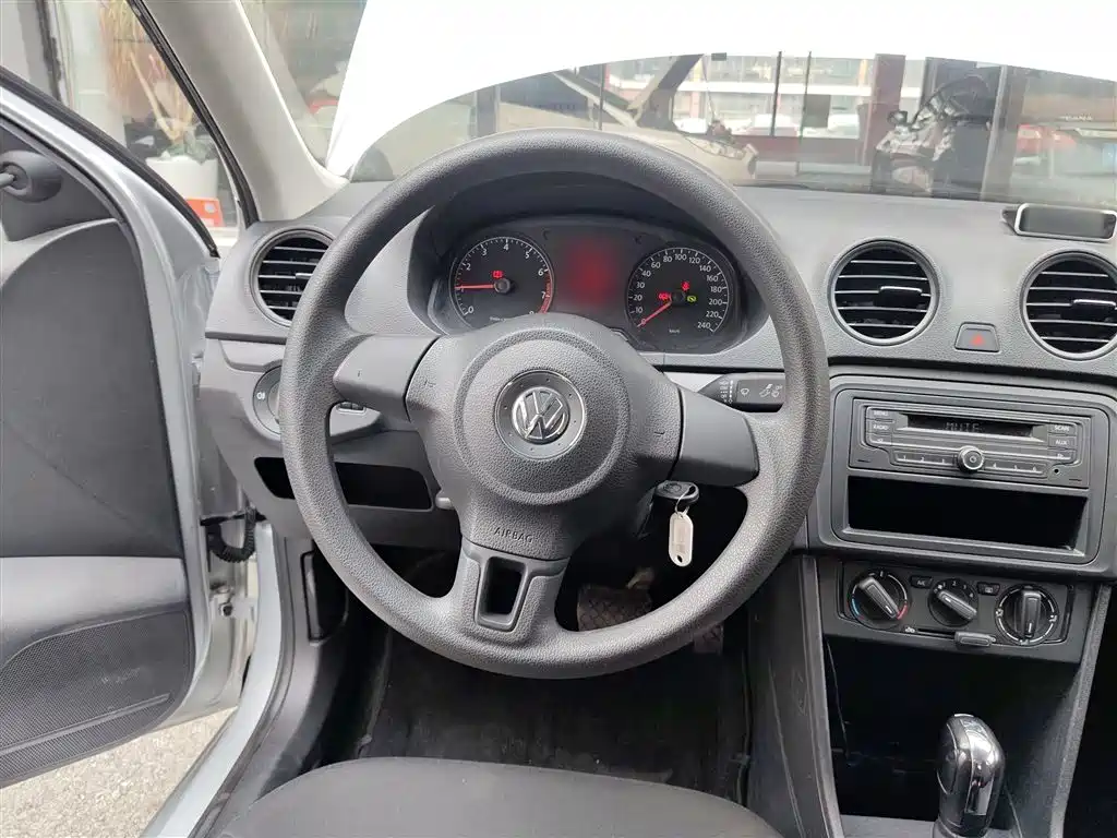 Jetta 1.6 L Auto Fashion