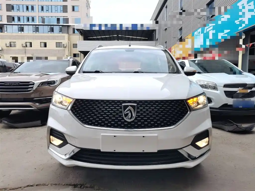 Baojun 360 1.5 L CVT Elite CN-VI