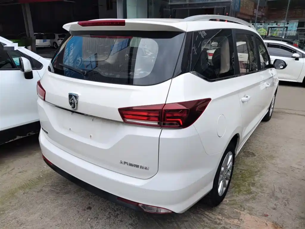 Baojun 360 1.5 L CVT Elite CN-VI