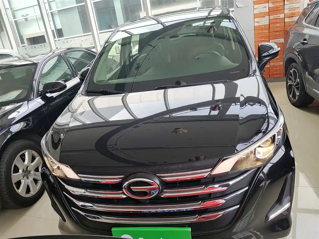 GAC Trumpchi M6 270 T DCT Luxury (7-seat)