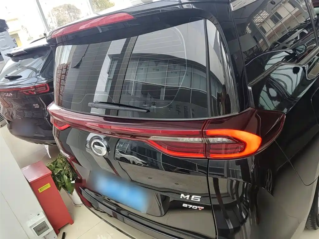GAC Trumpchi M6 270 T DCT Luxury (7-seat)