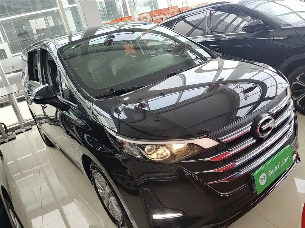 GAC Trumpchi M6 270 T DCT Luxury (7-seat)