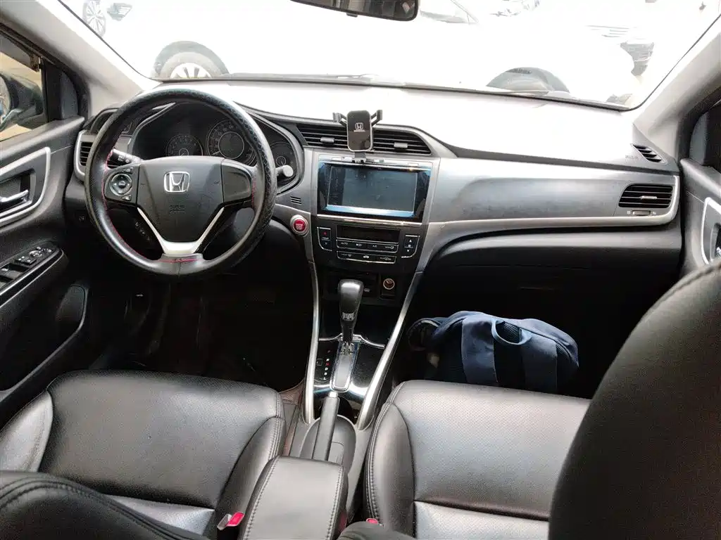 Crider 1.8 L CVT Leading