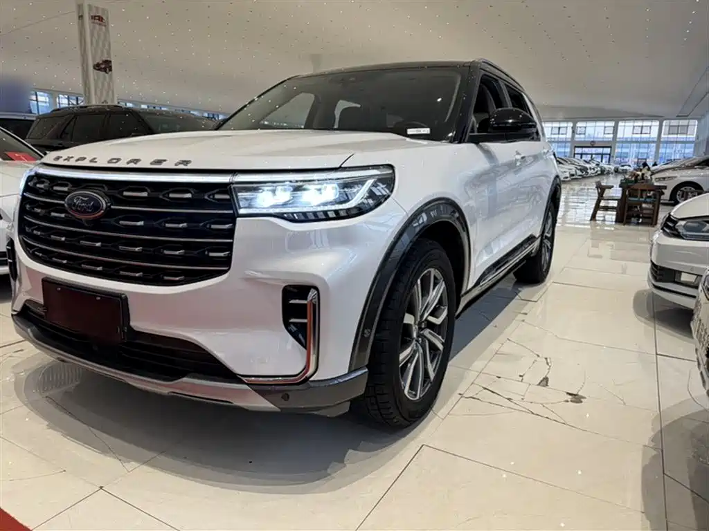 Explorer EcoBoost 285 4 WD Titanium 7-seat