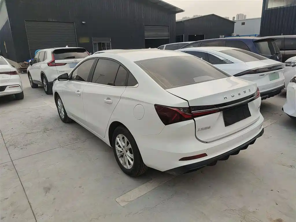 Roewe i5 1.5 L CVT Luxury