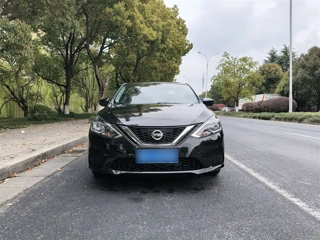 Sylphy Classic 1.6 XE CVT Comfort