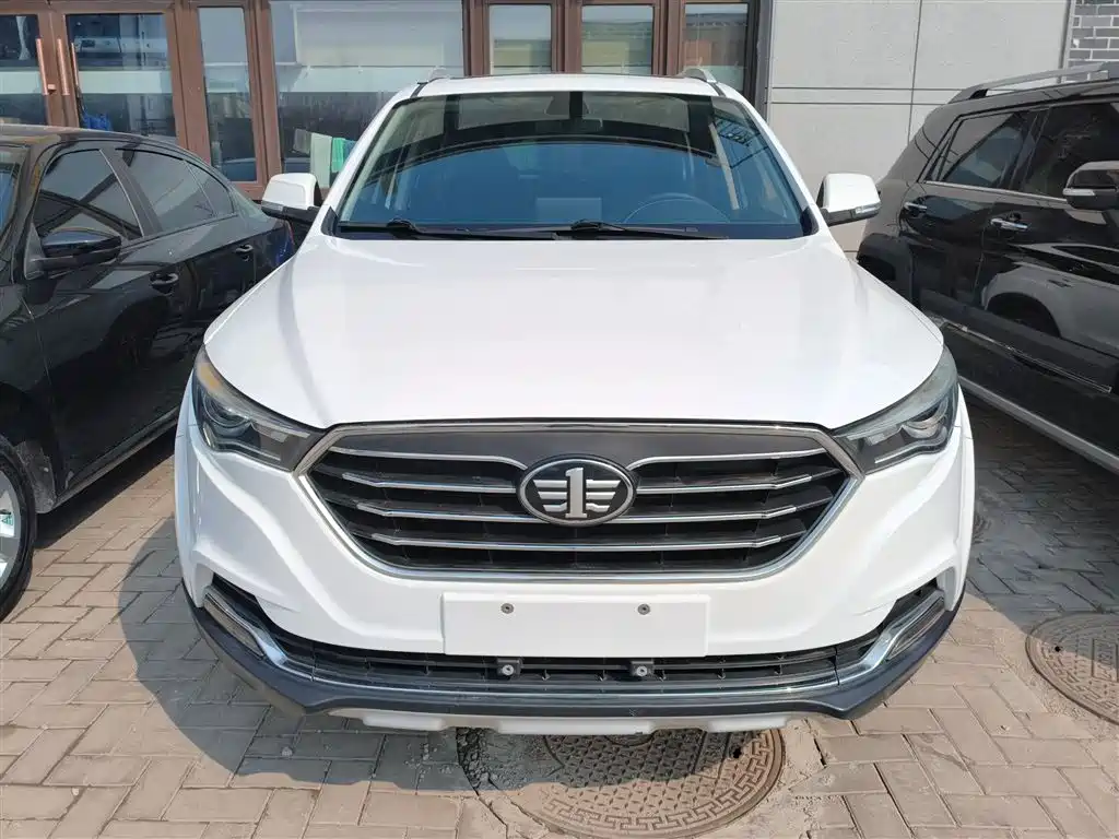 Besturn X40 奔腾X40 2019款 1.6 L 手动豪华型 国V