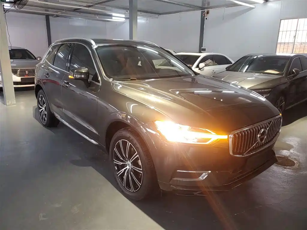 Volvo XC60 T5 4 WD Smart Vision Luxury