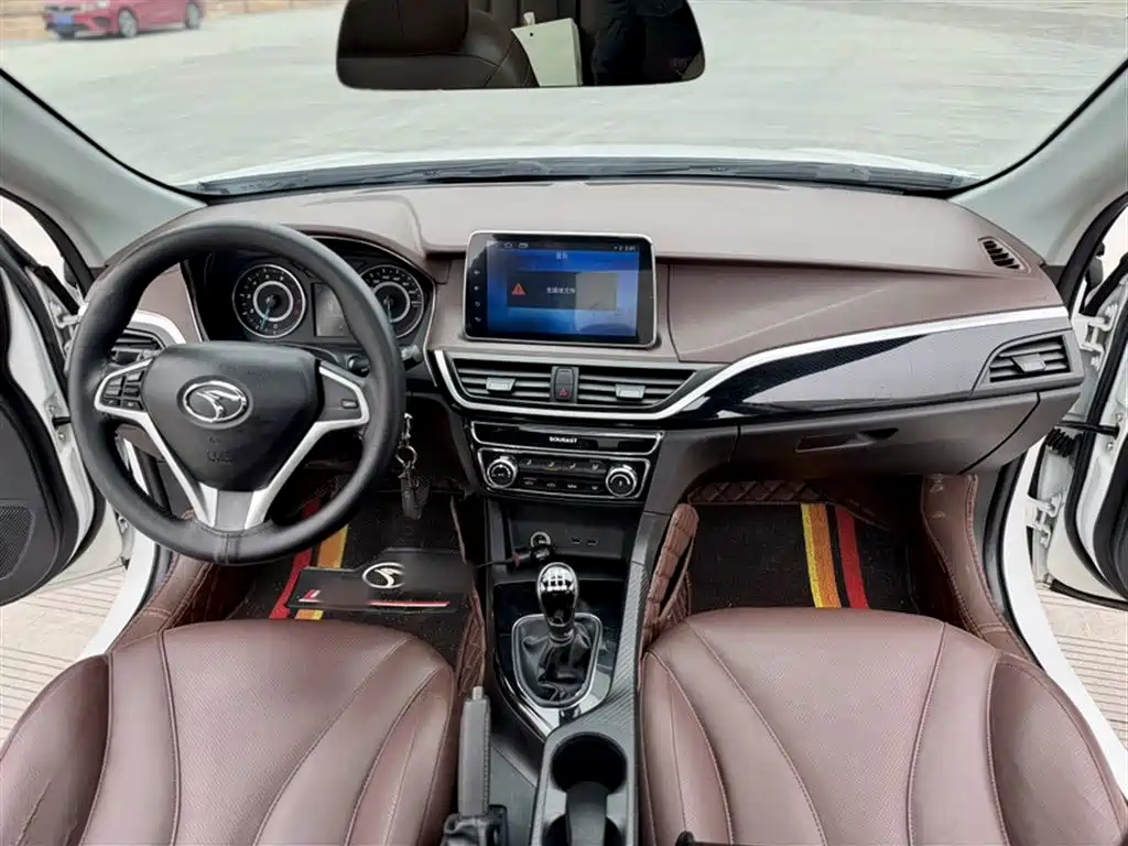 Soueast A5 Yiwu 1.5 L Manual Distinguished CN-V