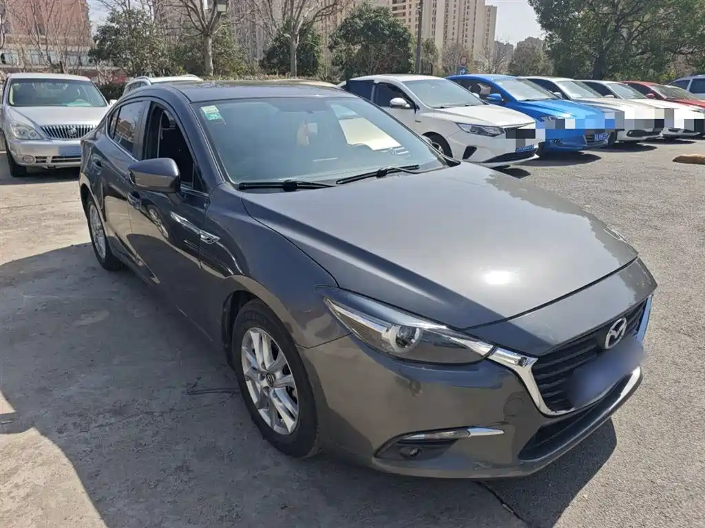 Mazda 3 Axela Sedan 1.5 L Auto Luxury CN-V
