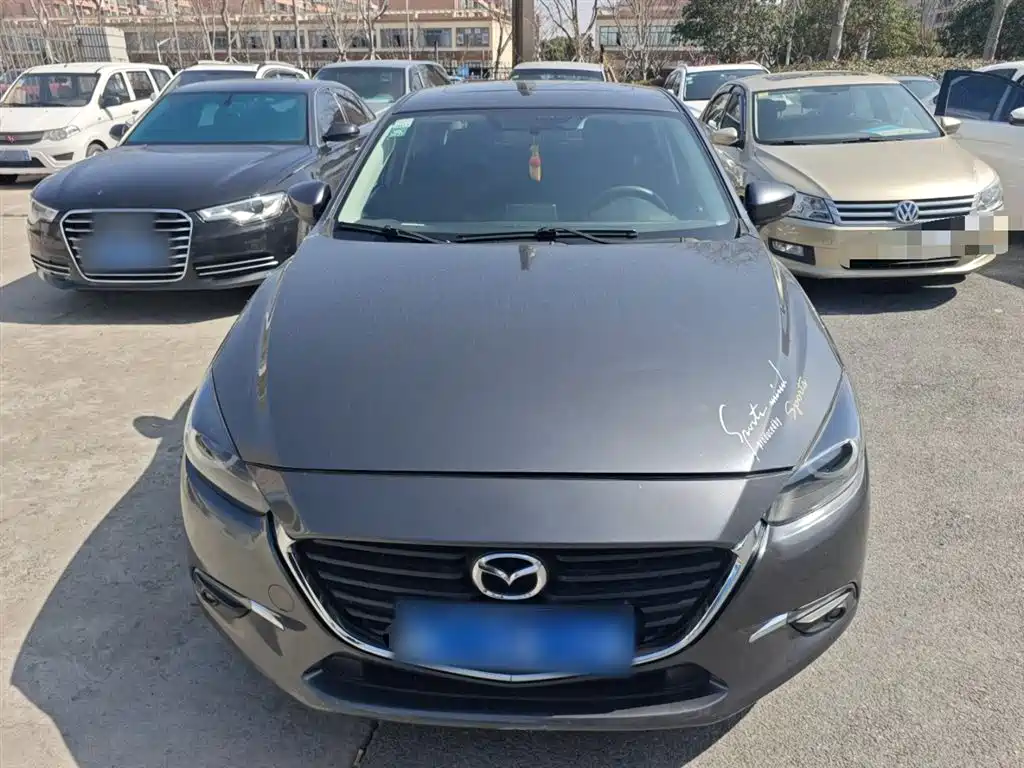 Mazda 3 Axela Sedan 1.5 L Auto Luxury CN-V