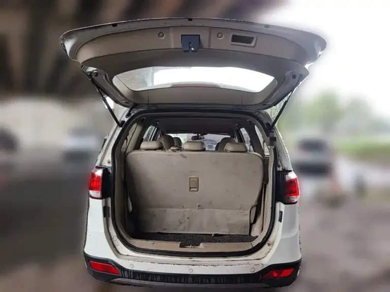 Baojun 730 宝骏730 2015款 1.8 L 手动舒适ESP版 7座
