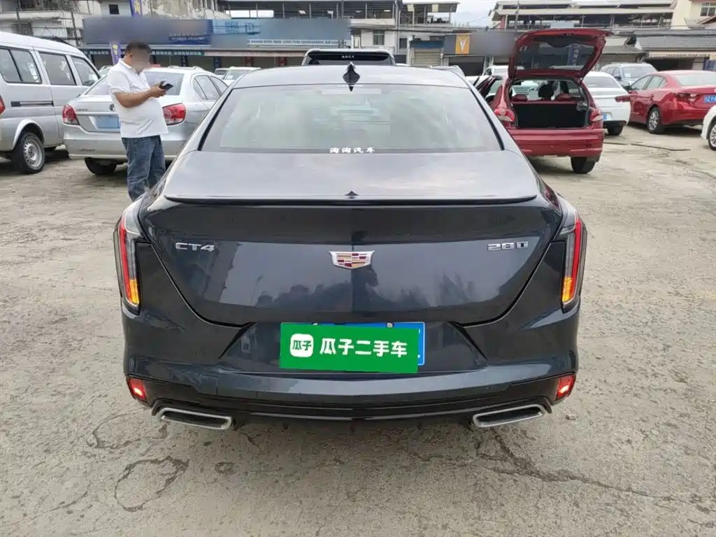 Cadillac CT4 28 T Fashion