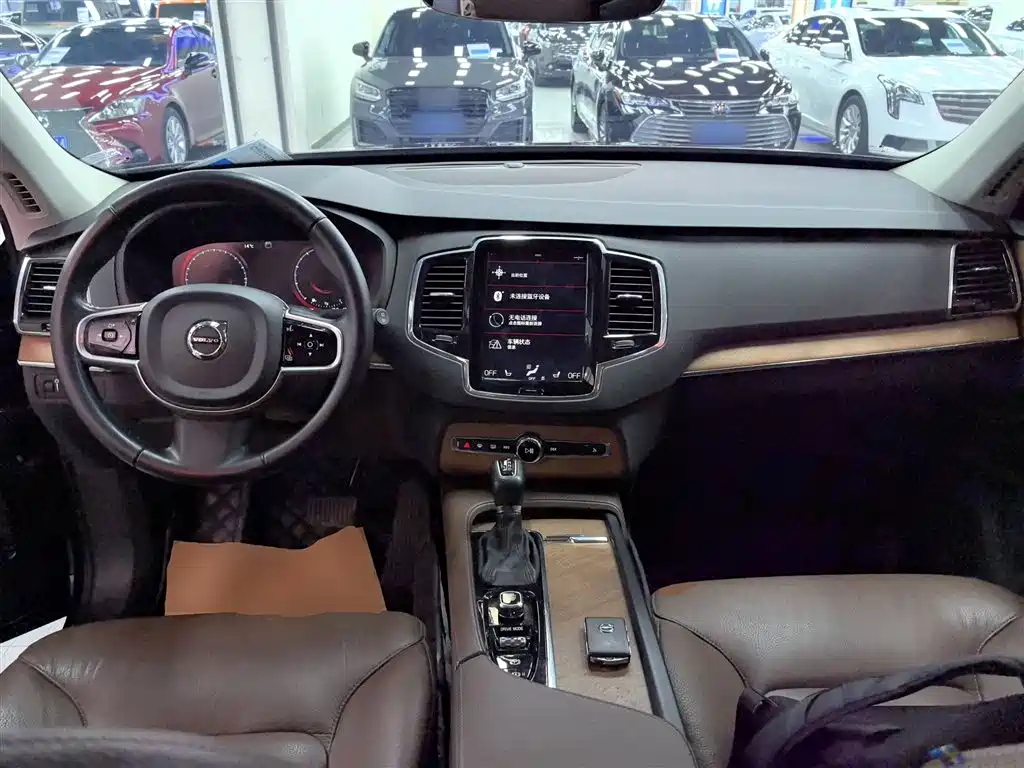 Volvo XC90 Facelift T6 Smart Ease Luxury 7-seat