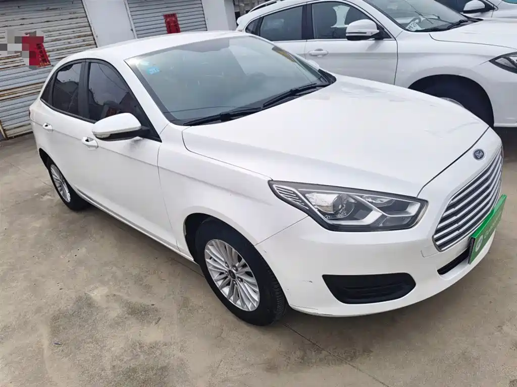 Escort Facelift 1.5 L Auto Comfort