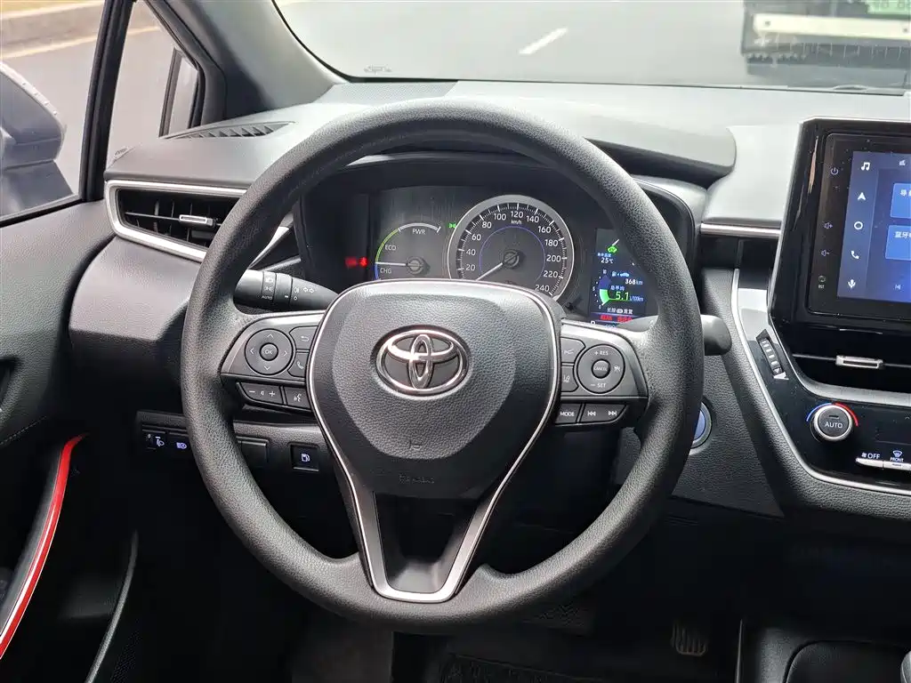 Levin Dual Engine 1.8 H E-CVT Sport